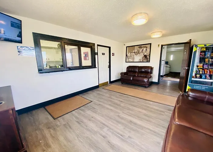 Super 8 by Wyndham Wyoming/Grand Rapids Area