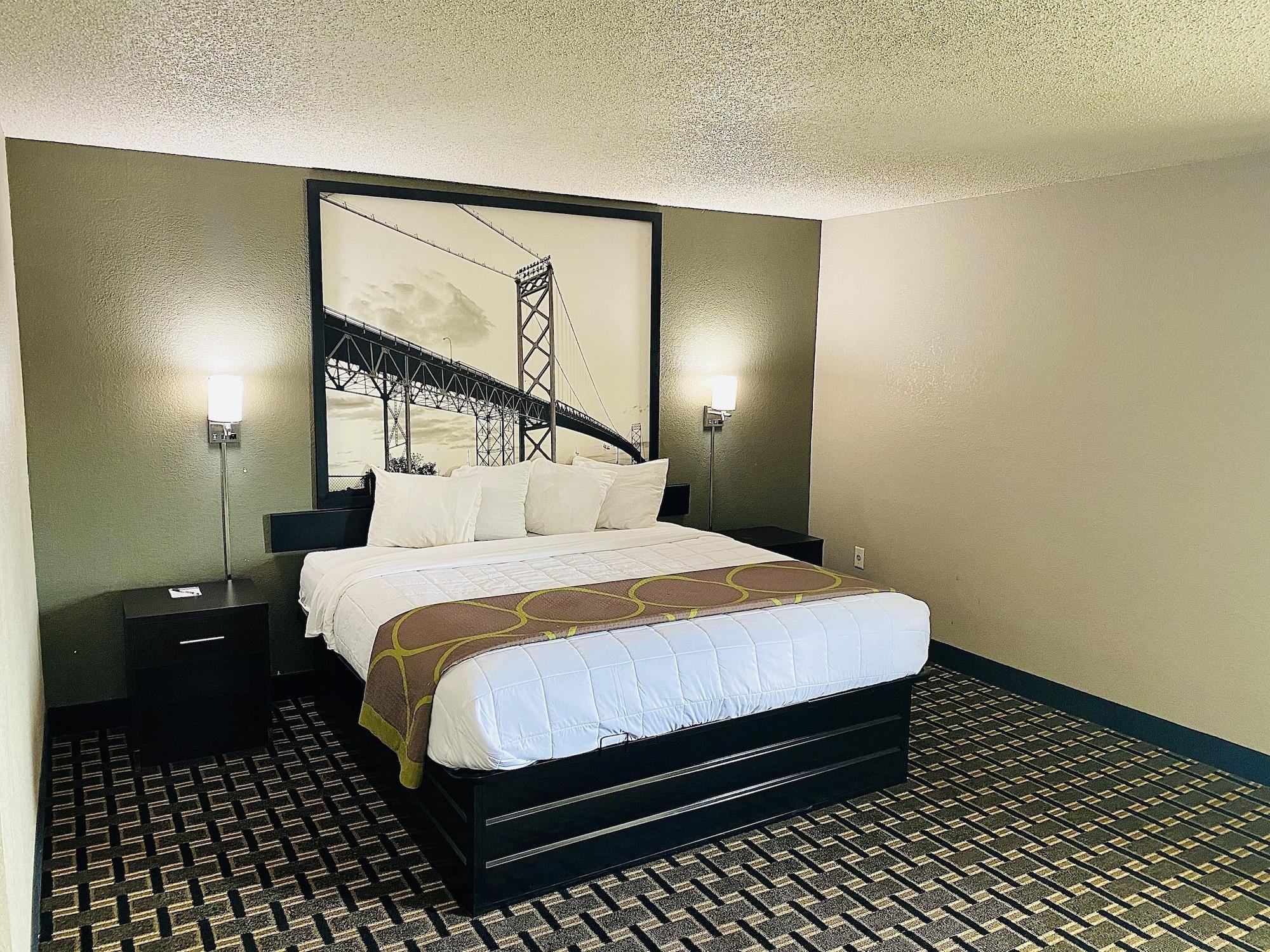 Super 8 Grand Rapids Center Hotel Wyoming